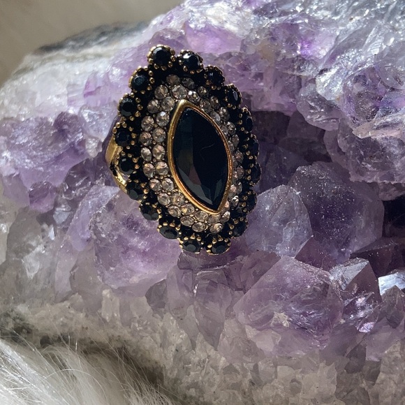 Vintage Boho Gold Filled Black Crystal ring - Picture 2 of 8